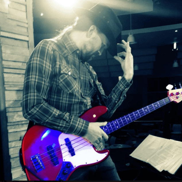 Guy Avern Screenshot